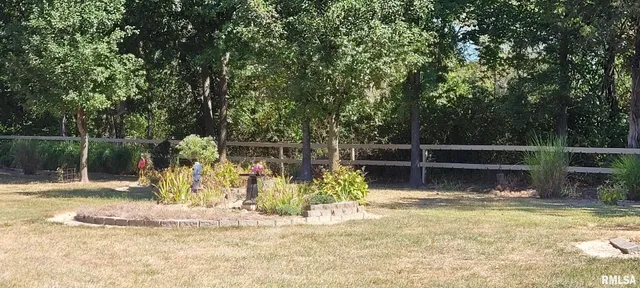 $450,000 | 1670 Woods Lane, Centralia, IL 62801