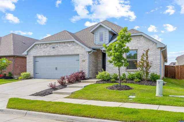 $319,500 | 3249 Glorioso Drive, Royse City, TX 75189