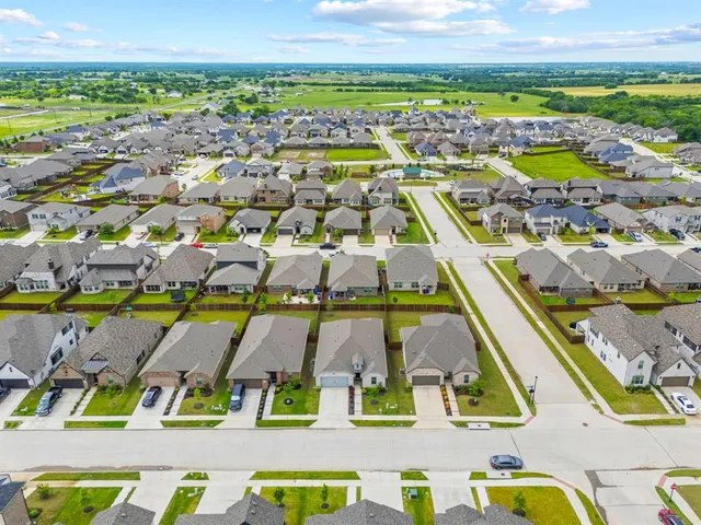 $319,500 | 3249 Glorioso Drive, Royse City, TX 75189