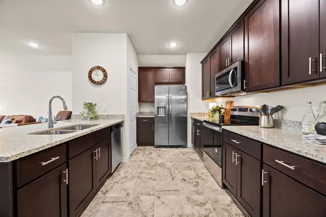 $319,500 | 3249 Glorioso Drive, Royse City, TX 75189