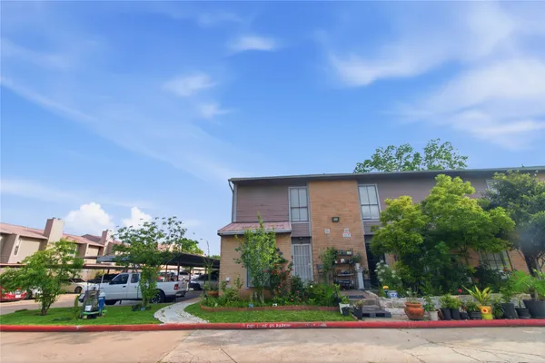 $110,000 | 11000 Kinghurst Street, Unit 134, Houston, TX 77099