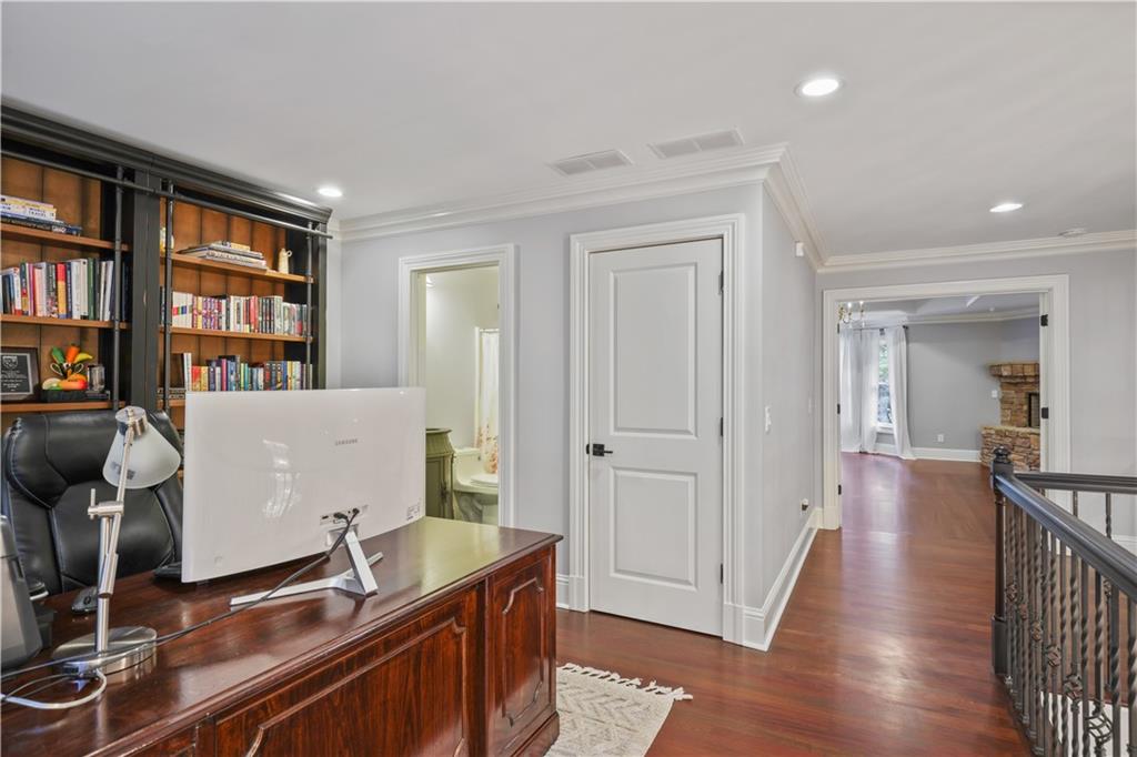 1196 Button Hill Road Kennesaw, GA 30152 - Photo 18 of 47