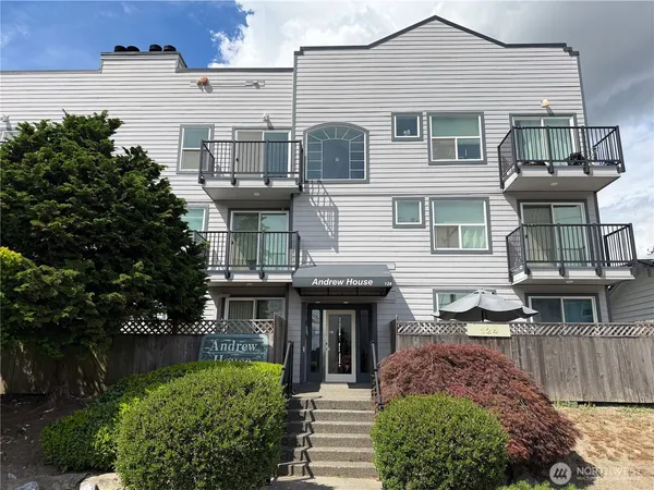 $270,000 | 124 Southwest 154th Street, Unit 302, Burien, WA 98166