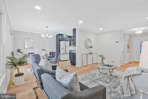 $1,149,900 | 1828 St Roman Drive, Vienna, VA 22182