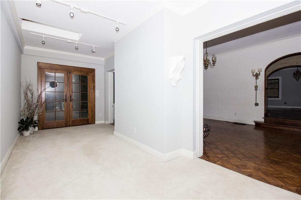 3635 Watson Road Indianapolis, IN 46205 - Photo 9 of 31