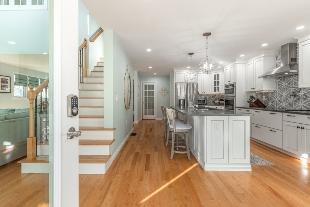 24 Carnation Circle, Unit A Reading, MA 01867 - Photo 5 of 30