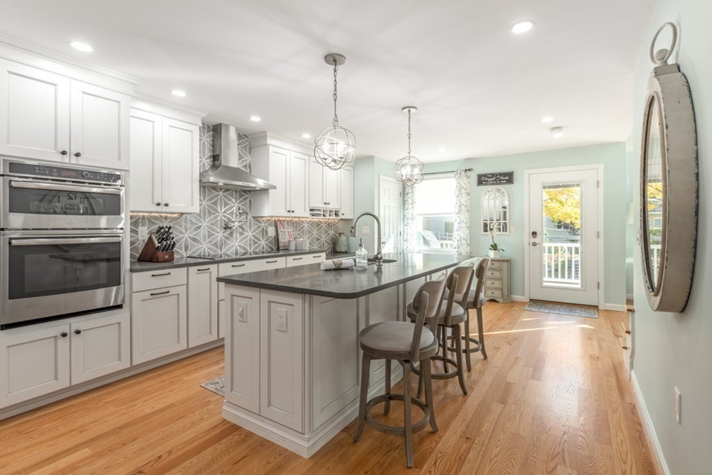 24 Carnation Circle, Unit A Reading, MA 01867 - Photo 7 of 30