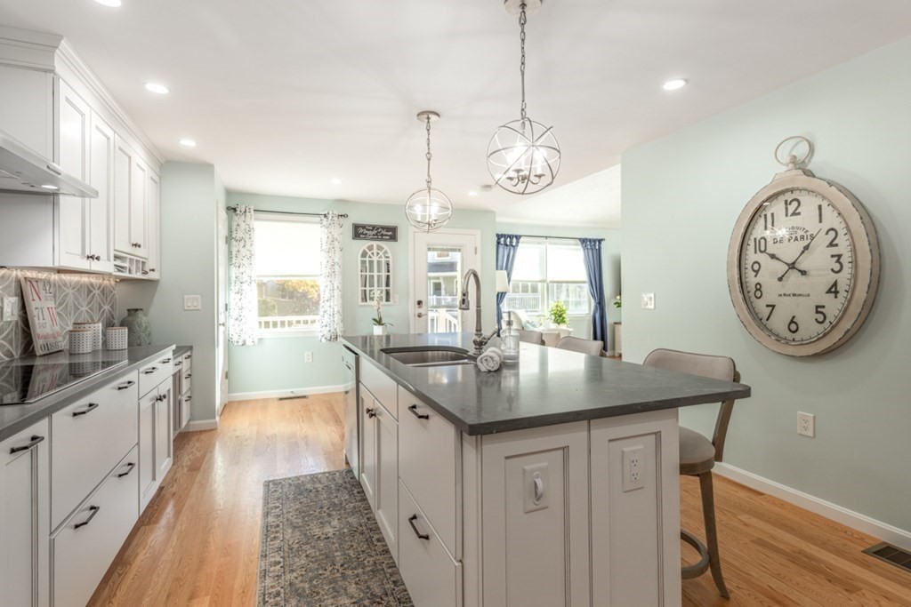 24 Carnation Circle, Unit A Reading, MA 01867 - Photo 8 of 30