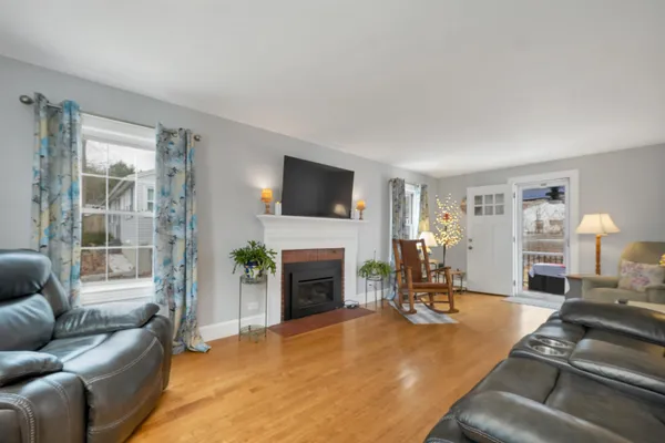 $540,000 | 120 Peak Street, Manchester, NH 03104