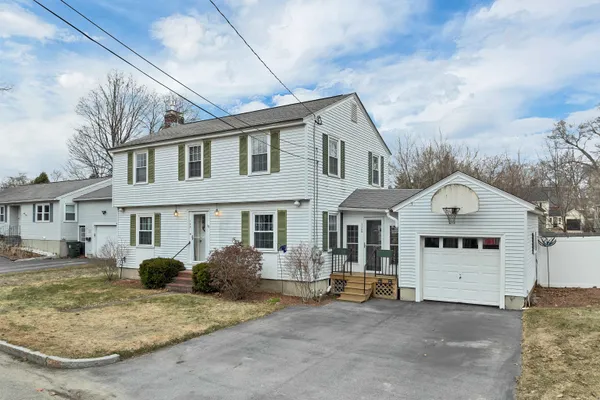 $540,000 | 120 Peak Street, Manchester, NH 03104