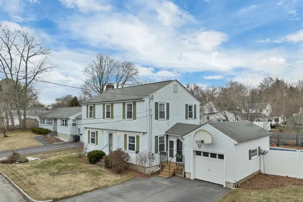 $540,000 | 120 Peak Street, Manchester, NH 03104