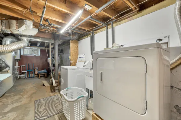 $540,000 | 120 Peak Street, Manchester, NH 03104