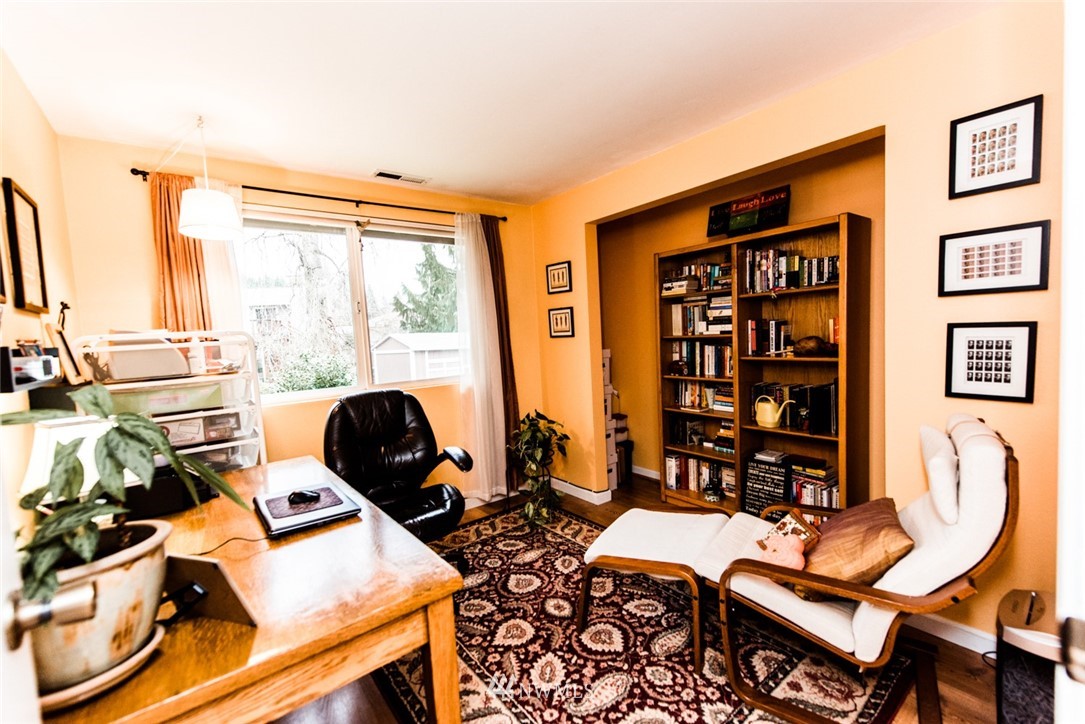 17715 Brook Boulevard Bothell, WA 98012 - Photo 13 of 24