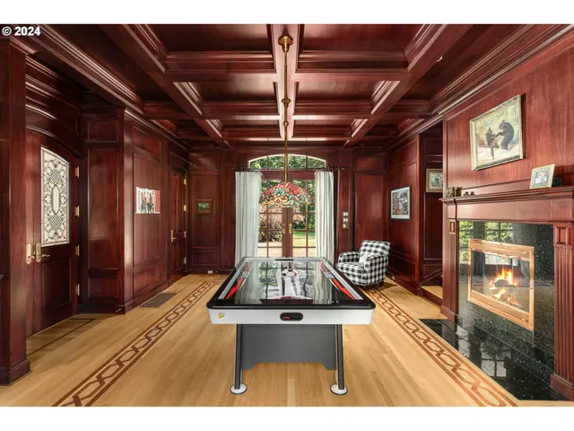 $6,495,500 | 30000 Southwest 35th Drive, Wilsonville, OR 97070