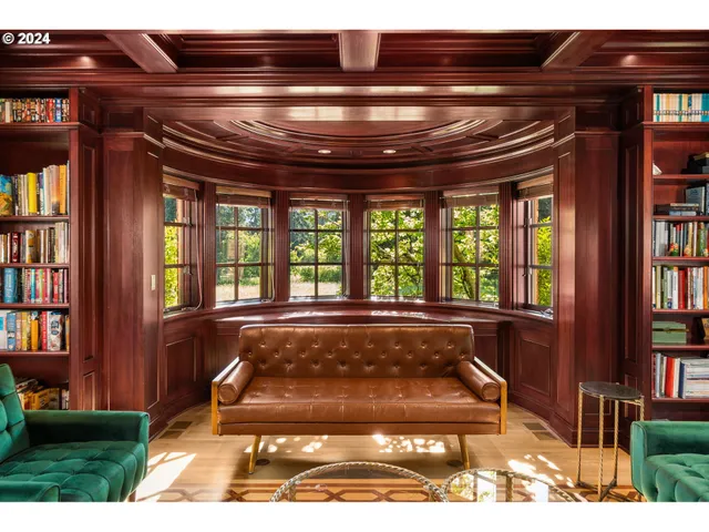 $6,495,500 | 30000 Southwest 35th Drive, Wilsonville, OR 97070