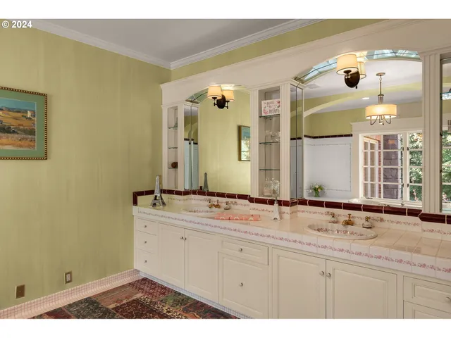 $6,495,500 | 30000 Southwest 35th Drive, Wilsonville, OR 97070