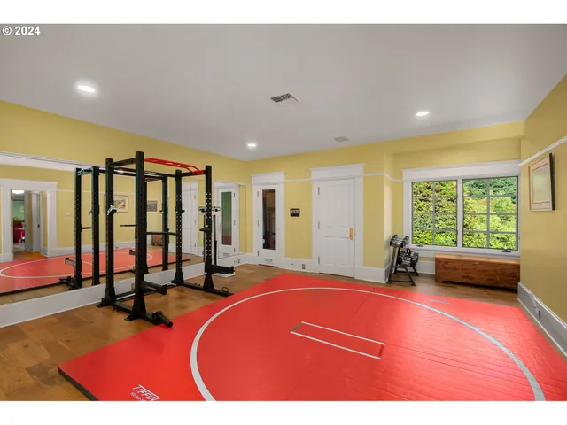 $6,495,500 | 30000 Southwest 35th Drive, Wilsonville, OR 97070