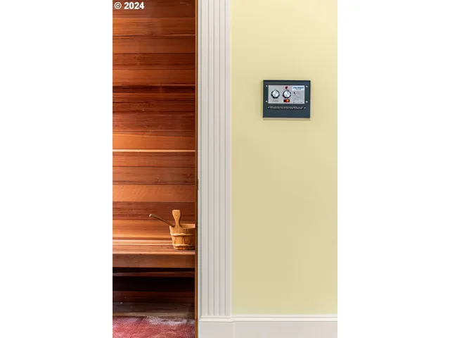 $6,495,500 | 30000 Southwest 35th Drive, Wilsonville, OR 97070