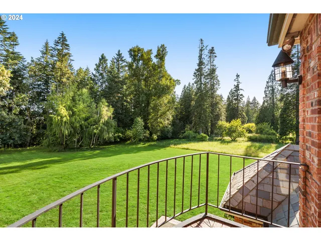 $6,495,500 | 30000 Southwest 35th Drive, Wilsonville, OR 97070