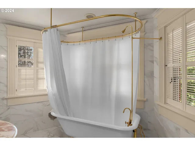 $6,495,500 | 30000 Southwest 35th Drive, Wilsonville, OR 97070