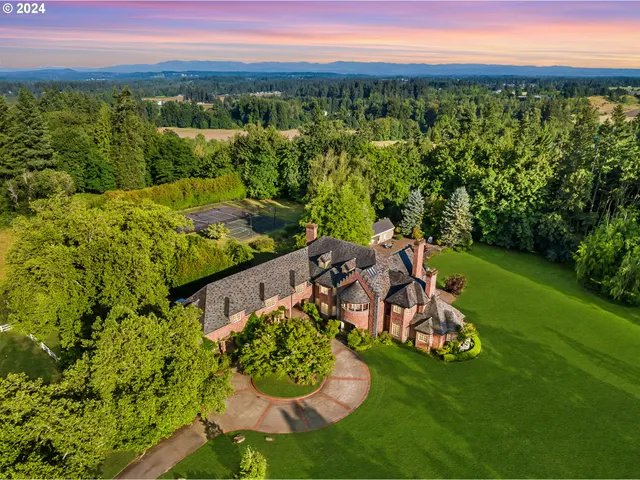$6,495,500 | 30000 Southwest 35th Drive, Wilsonville, OR 97070