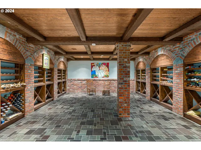 $6,495,500 | 30000 Southwest 35th Drive, Wilsonville, OR 97070