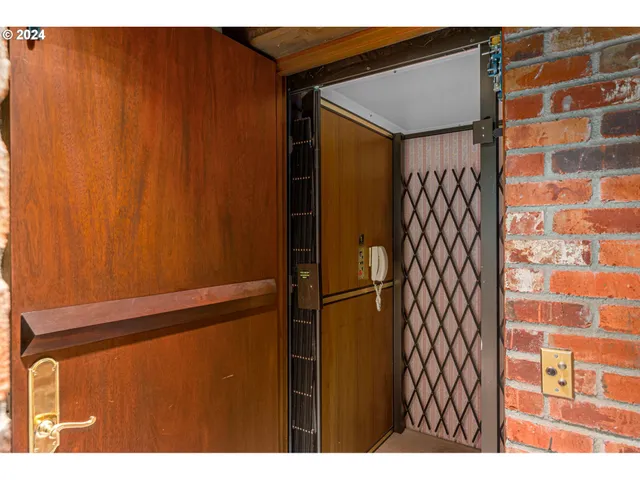 $6,495,500 | 30000 Southwest 35th Drive, Wilsonville, OR 97070