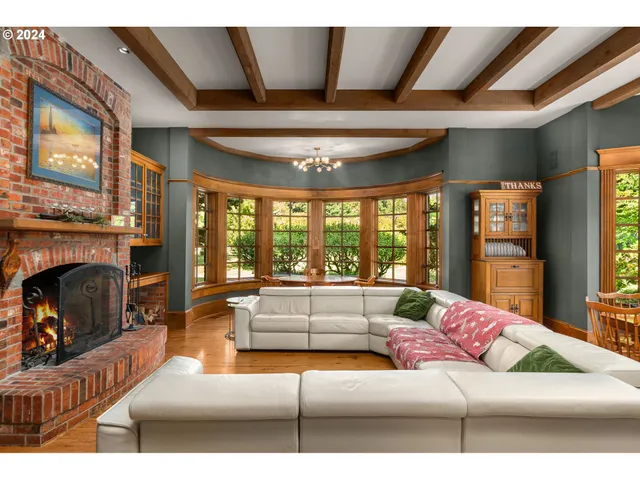 $6,495,500 | 30000 Southwest 35th Drive, Wilsonville, OR 97070