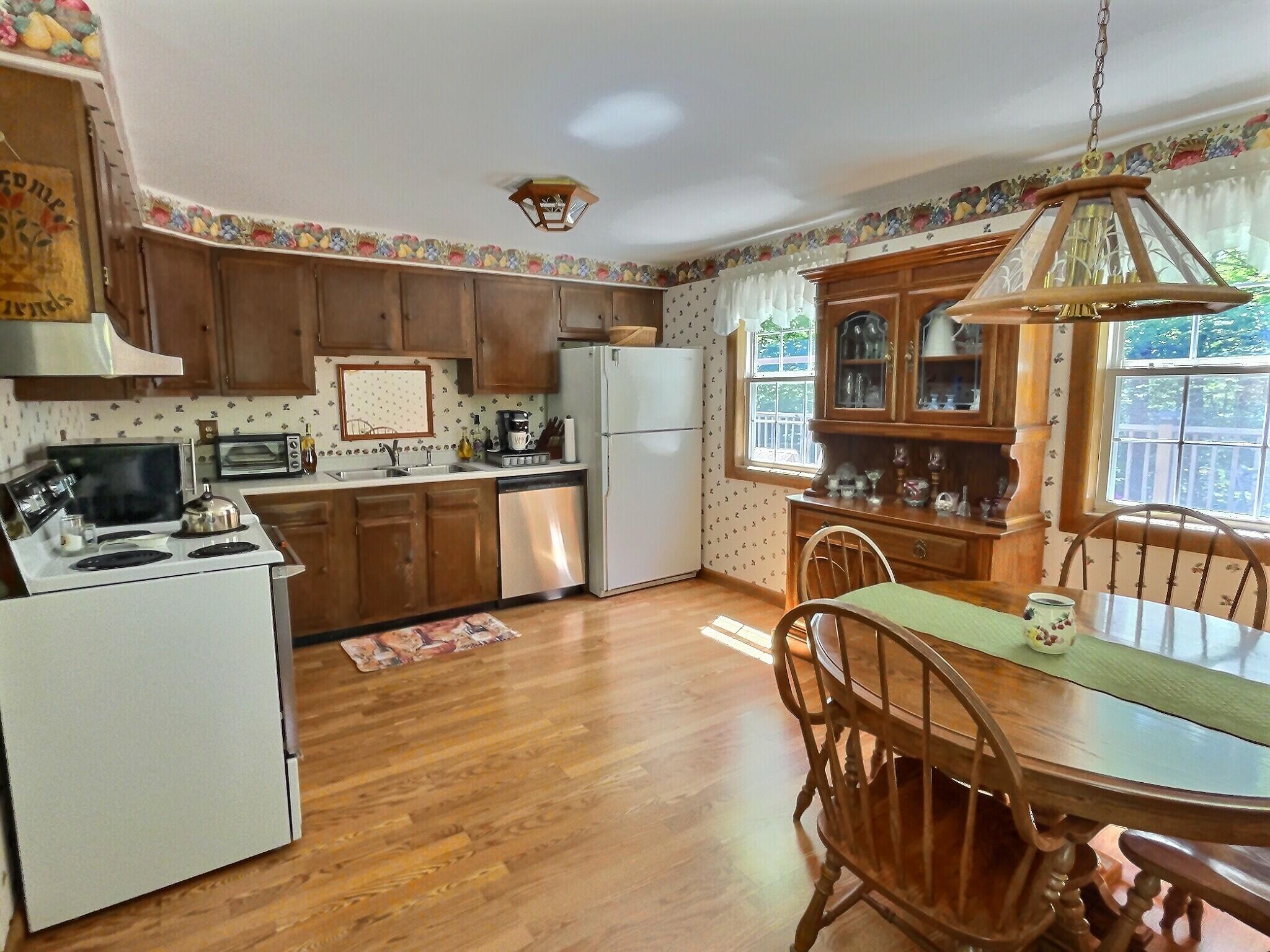 427 County Road Turner, ME 04282 - Photo 4 of 17 12
