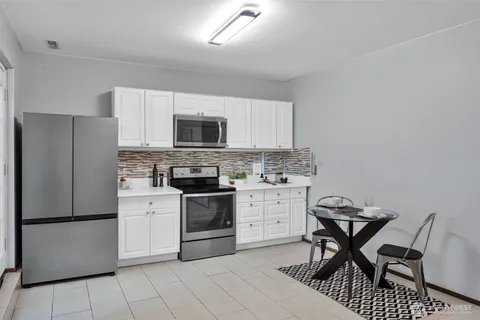 $1,499,000 | 16808 119th Place Northeast, Bothell, WA 98011