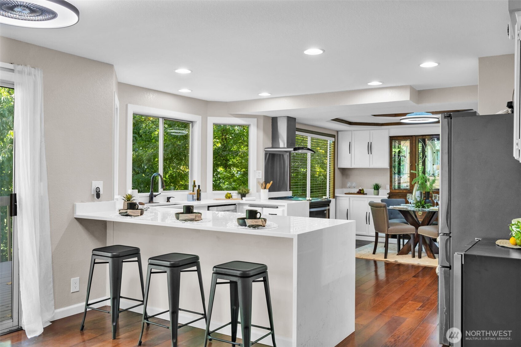 16808 119th Place Northeast Bothell, WA 98011 - Photo 9 of 40