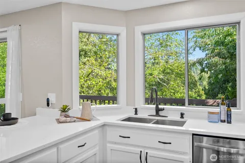 $1,499,000 | 16808 119th Place Northeast, Bothell, WA 98011