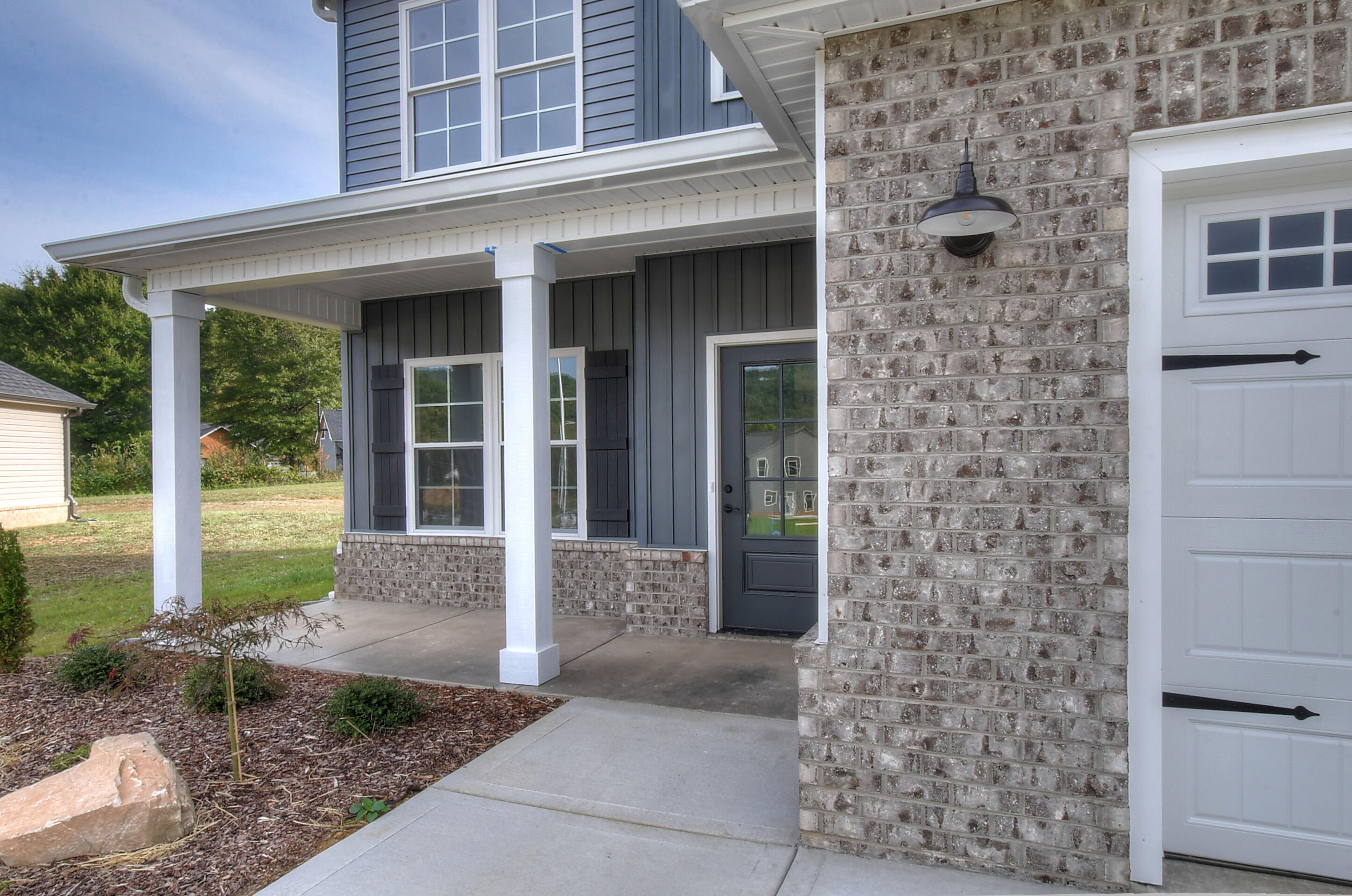 122 Ervin Loop Erwin, TN 37650 - Photo 5 of 46 11
