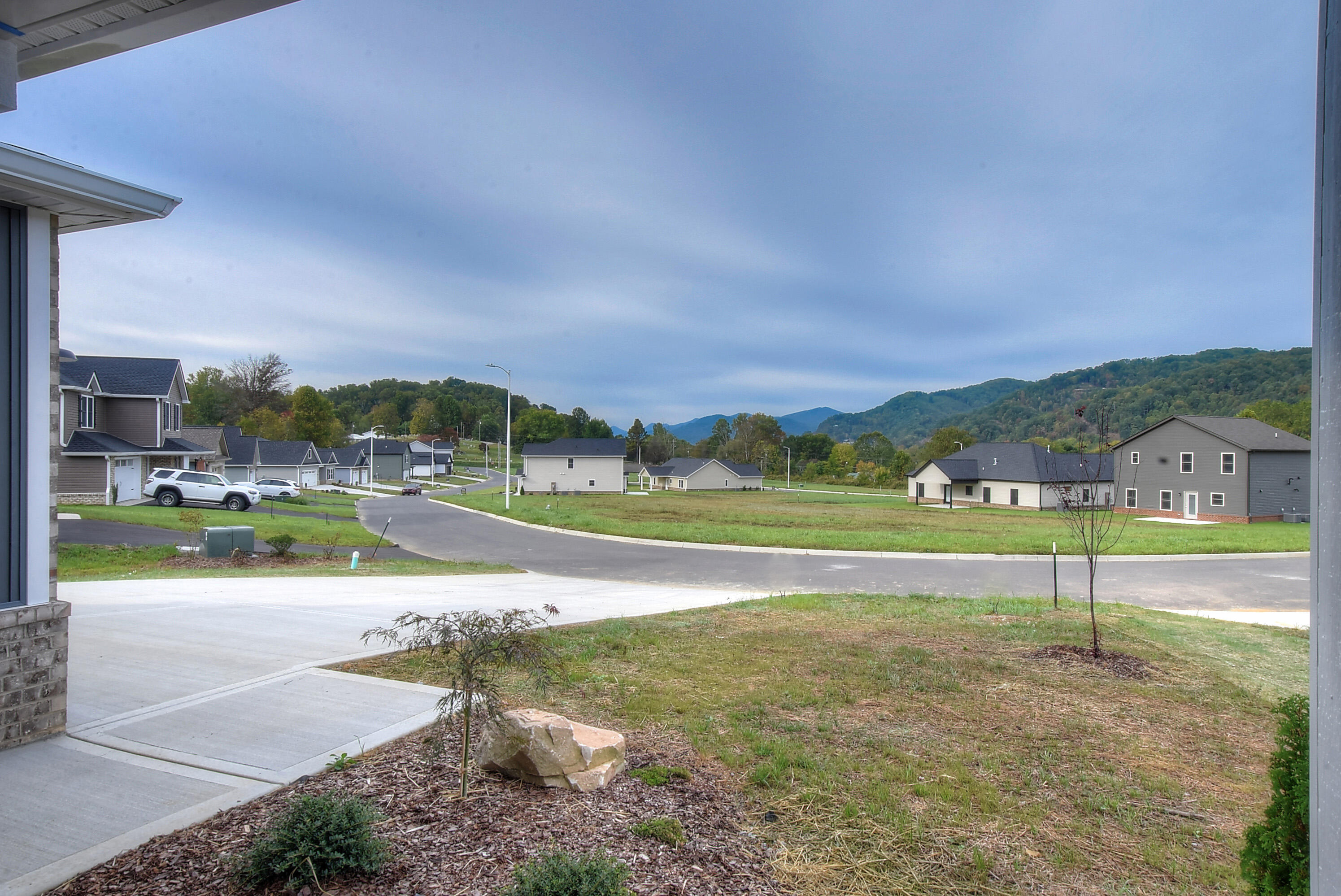 122 Ervin Loop Erwin, TN 37650 - Photo 8 of 46 15