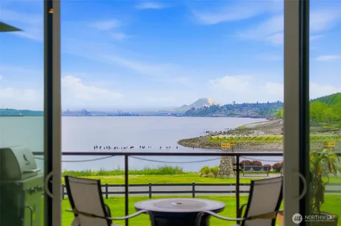$1,275,000 | 4907 Main Street, Unit 214, Tacoma, WA 98407