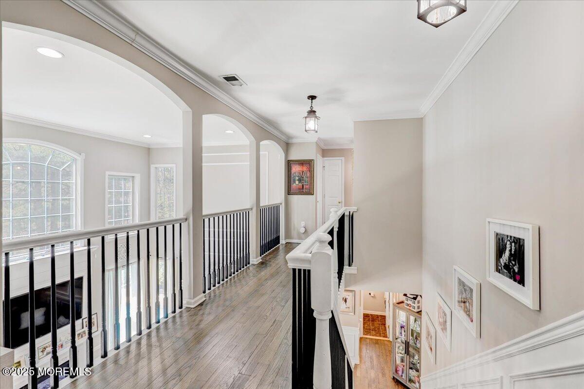 722 Eltone Road Jackson, NJ 08527 - Photo 15 of 33 17-Upper Hallway