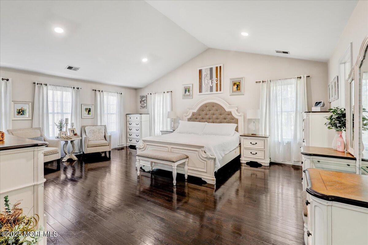 722 Eltone Road Jackson, NJ 08527 - Photo 17 of 33 19-Primary Bedroom