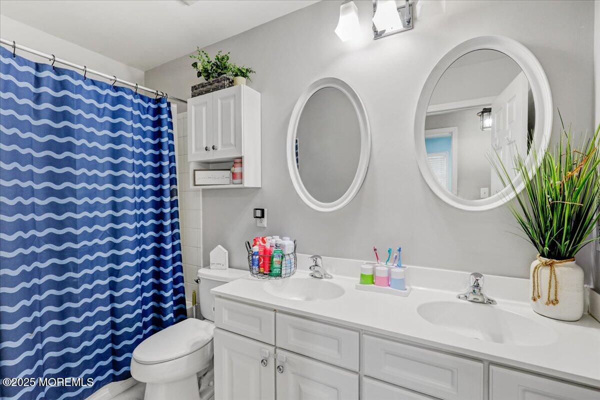 722 Eltone Road Jackson, NJ 08527 - Photo 21 of 33 24-Bathroom