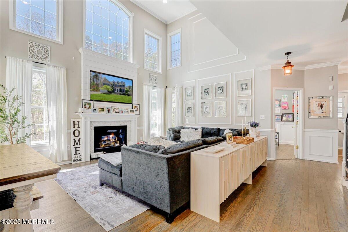 722 Eltone Road Jackson, NJ 08527 - Photo 7 of 33 09-Family Room