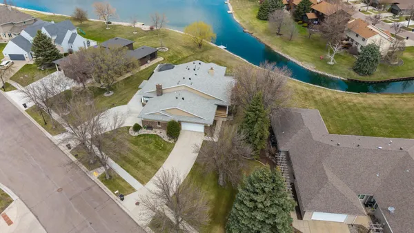 $470,000 | 2721 30th Avenue South, Fargo, ND 58103