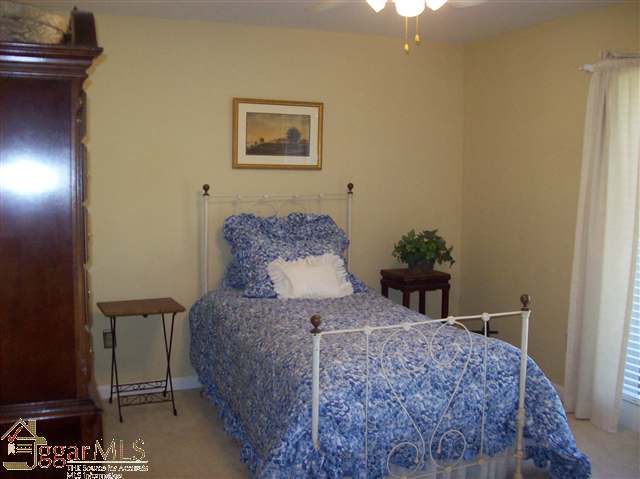 136 Coventry Road Greenville, SC 29615 - Photo 12 of 25 Gallery Image 12