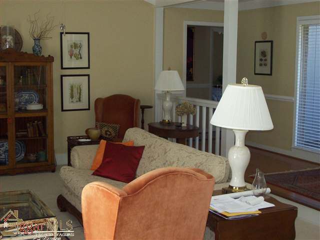 136 Coventry Road Greenville, SC 29615 - Photo 4 of 25 Gallery Image 4