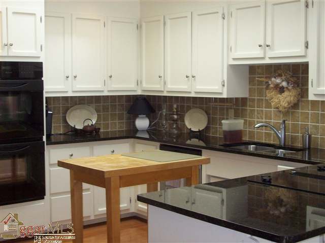 136 Coventry Road Greenville, SC 29615 - Photo 8 of 25 Gallery Image 8
