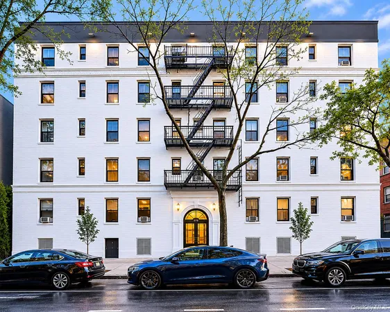 a car parked in front of a building