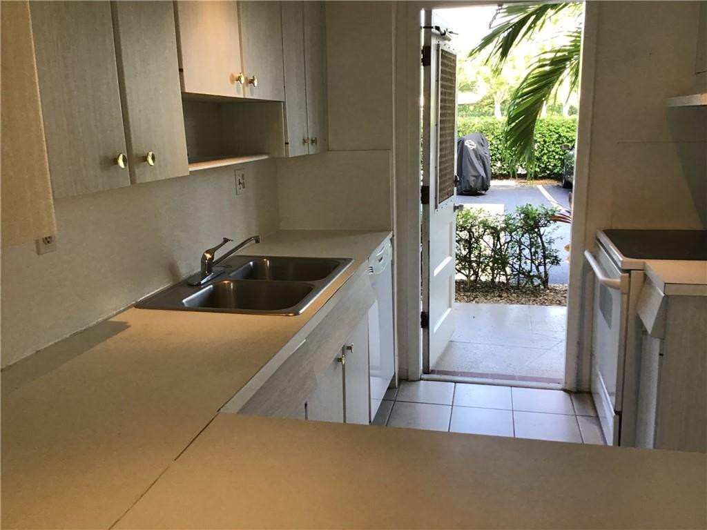 698 Northeast Spanish River Boulevard, Unit 15 Boca Raton, FL 33431 - Photo 8 of 22 Photo 8