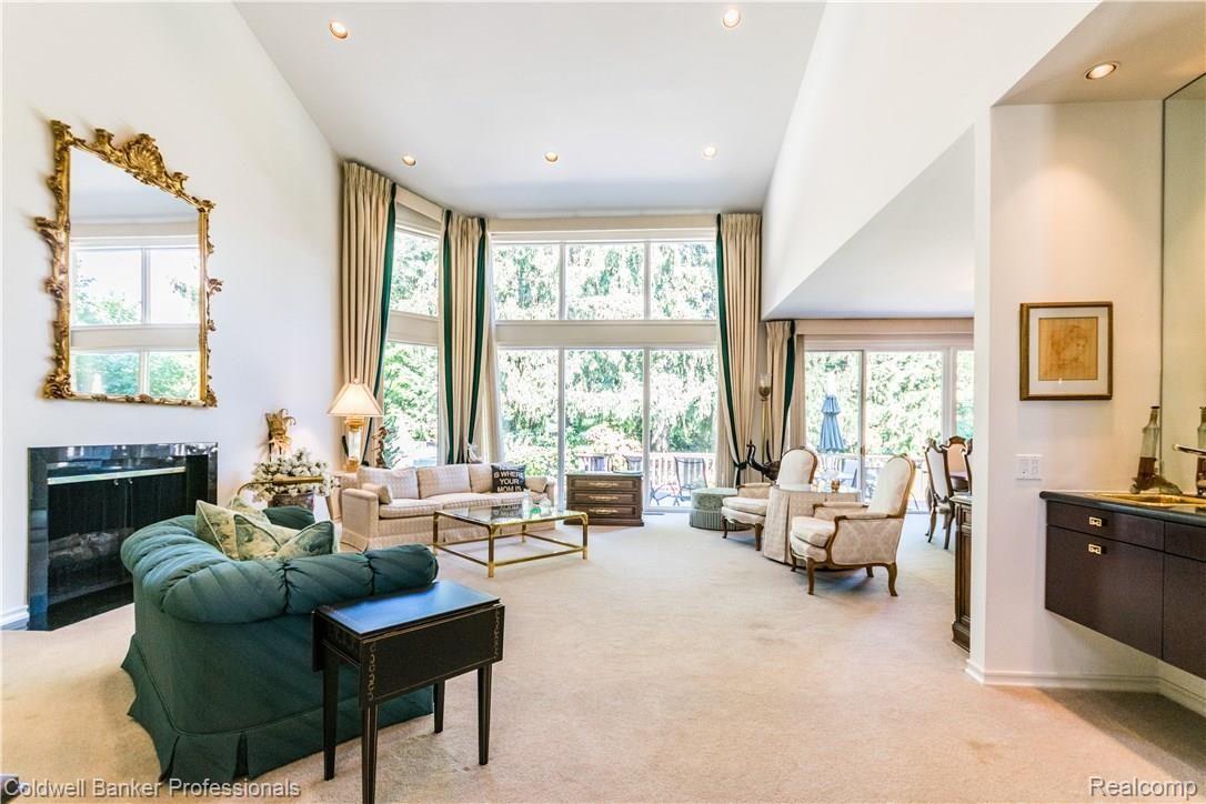 4665 Dover Road Bloomfield Hills, MI 48304 - Photo 23 of 63 4665 Dover-39.jpg