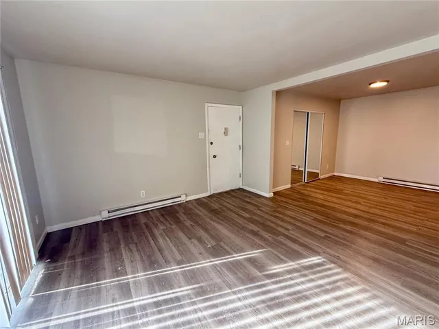 $72,500 | 7601 Hazelcrest Drive, Unit B, Hazelwood, MO 63042