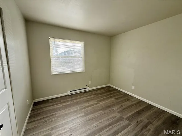 $72,500 | 7601 Hazelcrest Drive, Unit B, Hazelwood, MO 63042