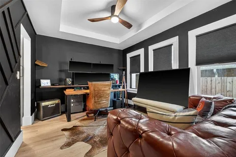 $650,000 | 6566 1st Avenue South, St. Petersburg, FL 33707
