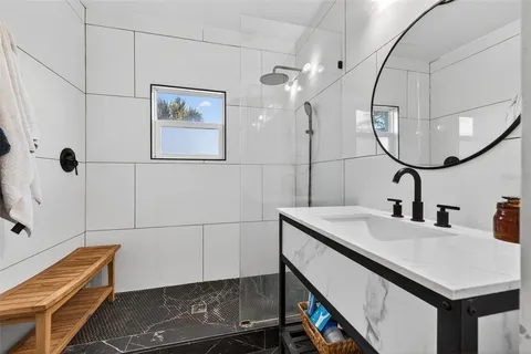 $650,000 | 6566 1st Avenue South, St. Petersburg, FL 33707